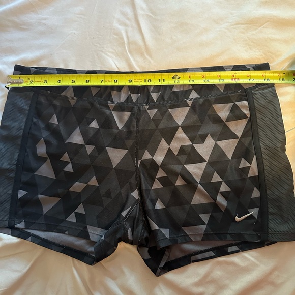 Nike Black and Gray Dri-FIT Shorts Size XL - Picture 8 of 11